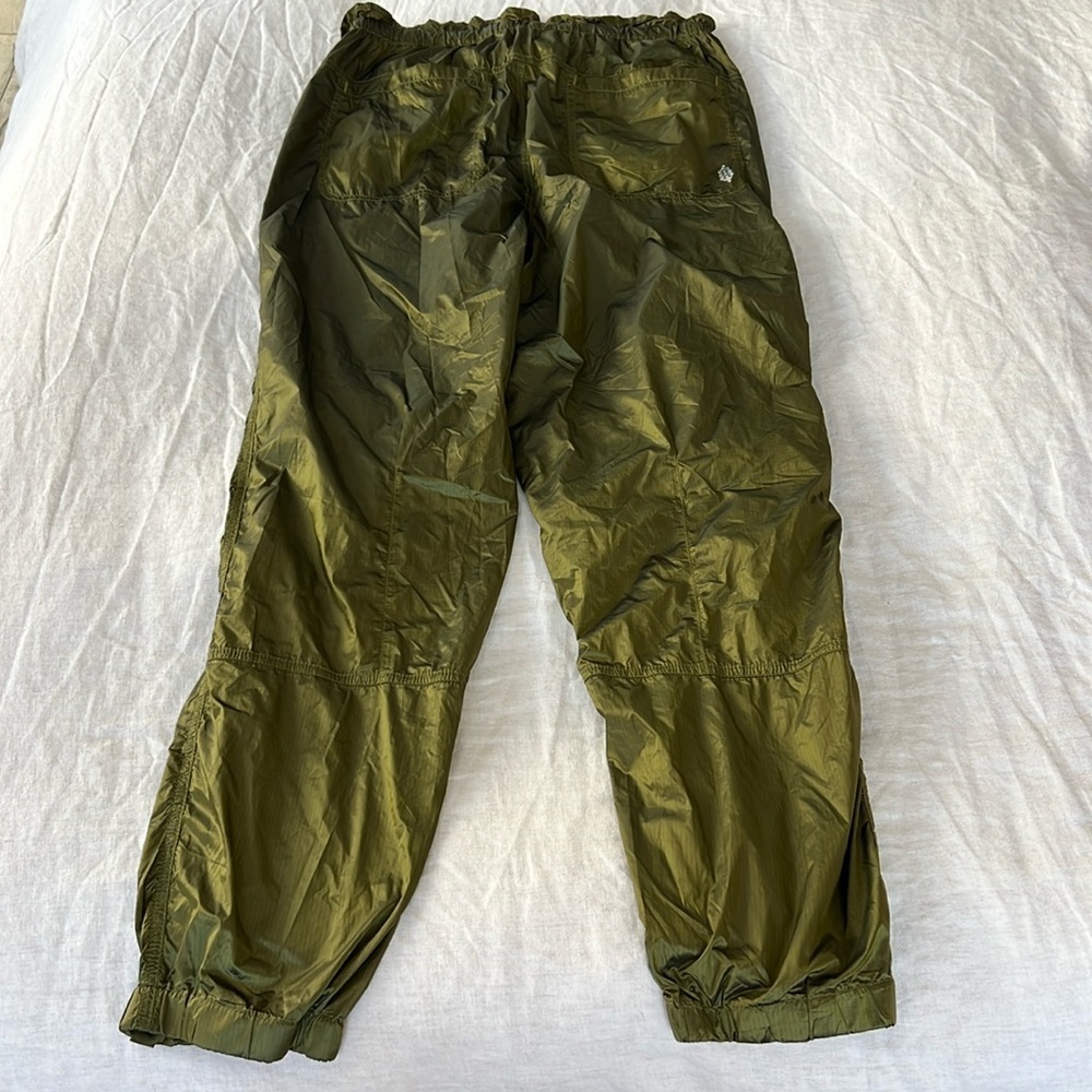 FP Movement Back to the Future Metallic Green Lightweight Parachute Pants XS - Picture 4 of 10